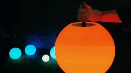 クリスマス装飾用LEDプラスチックスノーボールキューブライトボール
